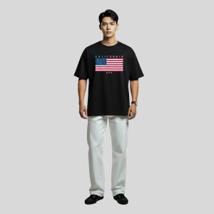 Mẫu mặc sản phẩm áo thun cờ Mỹ California